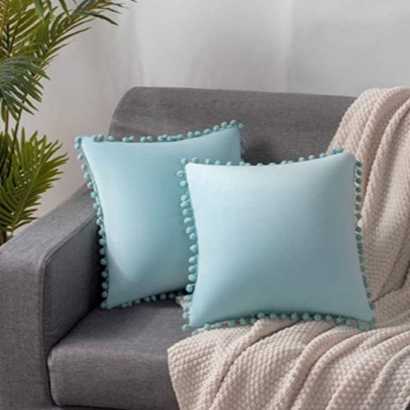 1 Set Of 2 Velvet Square Throw Pillow Covers NWT - Picture 2 of 6